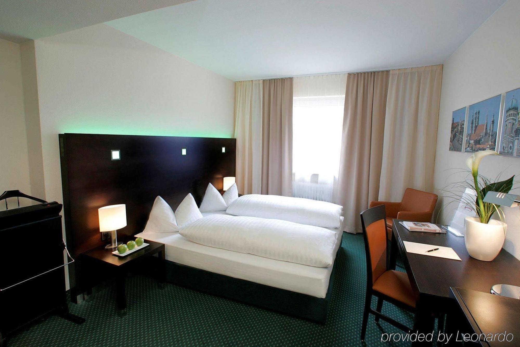 Flemings Hotel Frankfurt Hamburger Allee Frankfurt am Main Quarto foto